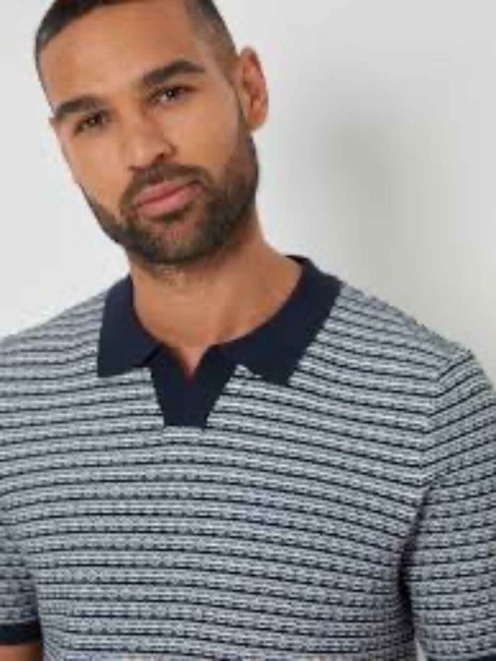 Men's short sleeve top. Size: Large. Cotton. NEW. Retail:$69+ taxes